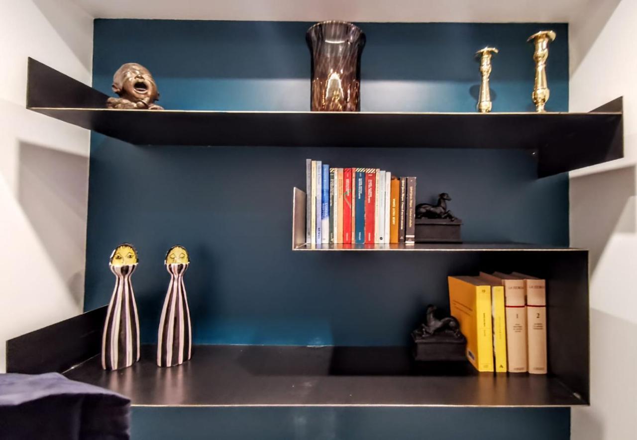 Salottino Carafa By Salotto Borbonico Apartment Naples